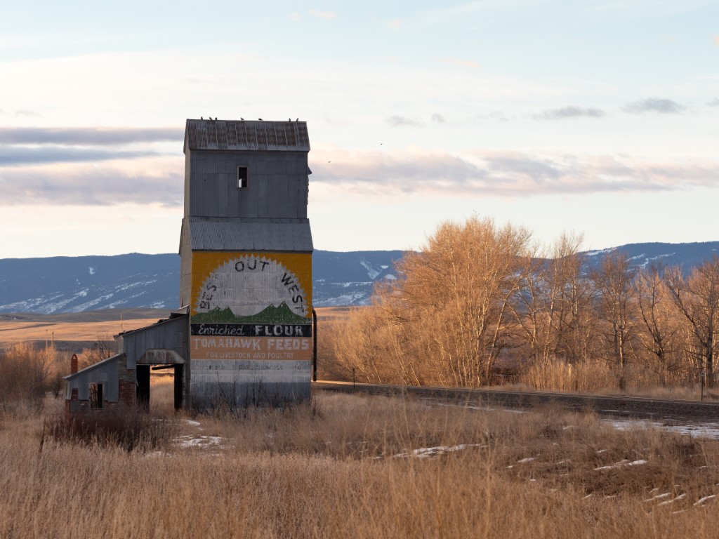 Wyola, MT, elevator